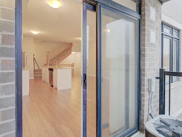 585 Colborne St E #611 — Photo 24