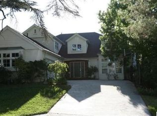 4704 Viro Rd, La Canada Flintridge, CA 91011