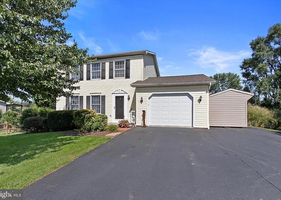 1st image of 315 Kendale Rd