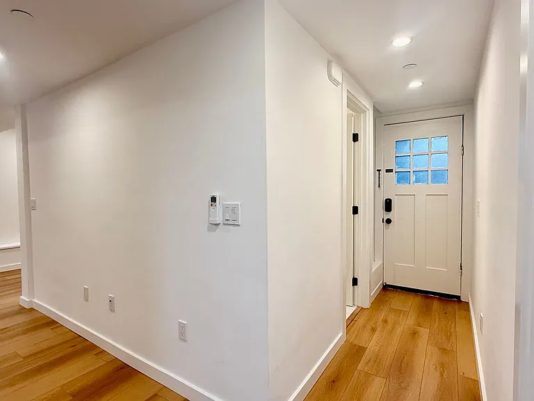 629 A Central Ave — Photo 2