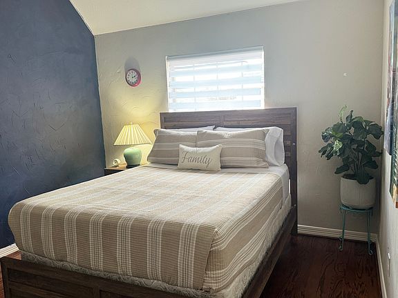 4th image of 1506 Meadow Glade Ct