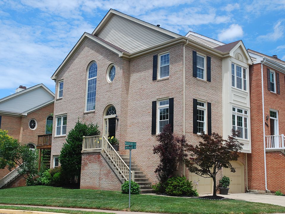 1st image of 5148 Woodford Dr
