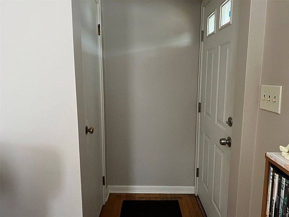 4th image of 57 Colville Ave