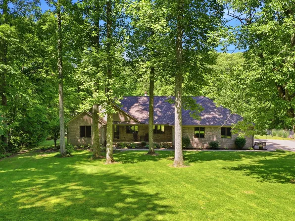 9279 New Harmony Rd, Martinsville, IN 46151
