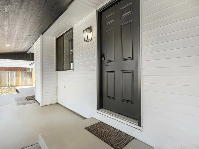 3831 W Rutgers Pl — Photo 11