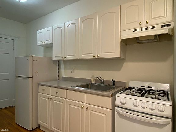 6 Camelot Ct. #12 Boston (Brighton) Shared Unit Photo 17