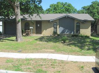 1119 Hillwood Dr, Lewisville, TX 75067