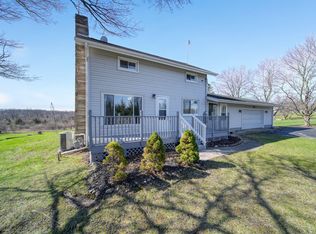 12871 Rome Rd, Manitou Beach, MI 49253
