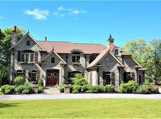 1 Fitzmot Gln, Pittsford, NY 14534