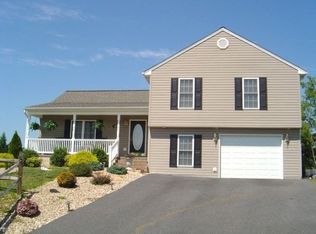 42 Marwood Ln, Waynesboro, VA 22980