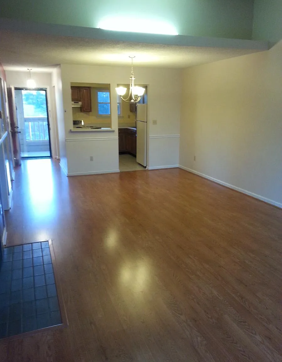 2 bed, 1065 sqft, $1,250 — Photo 3