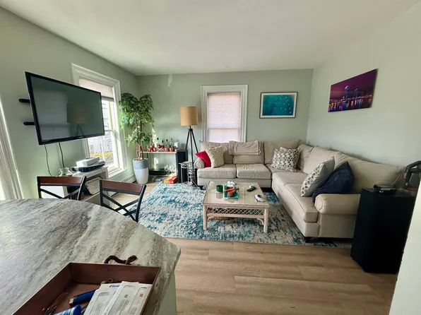 342 Islington St, Portsmouth, NH 03801