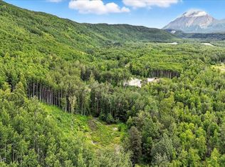 13630 E Kings River Dr, Sutton, AK 99674