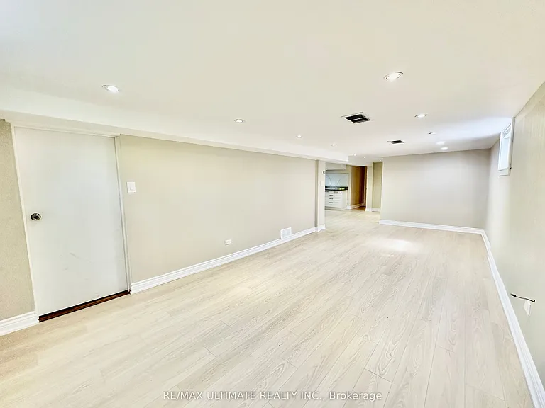 225 Ferris Rd #BASEMENT — Photo 9