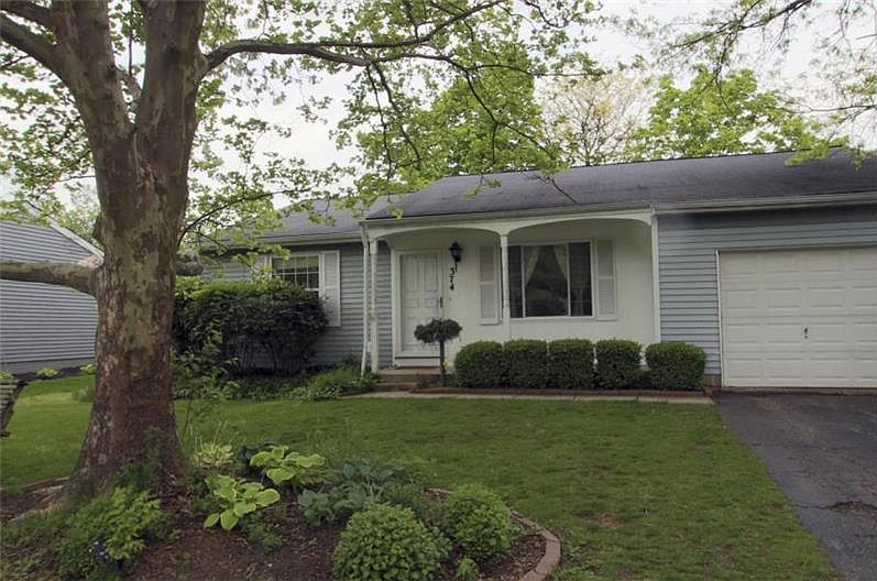 1st image of 374 Saint Thomas Dr