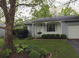 374 Saint Thomas Dr, Westerville, OH 43081