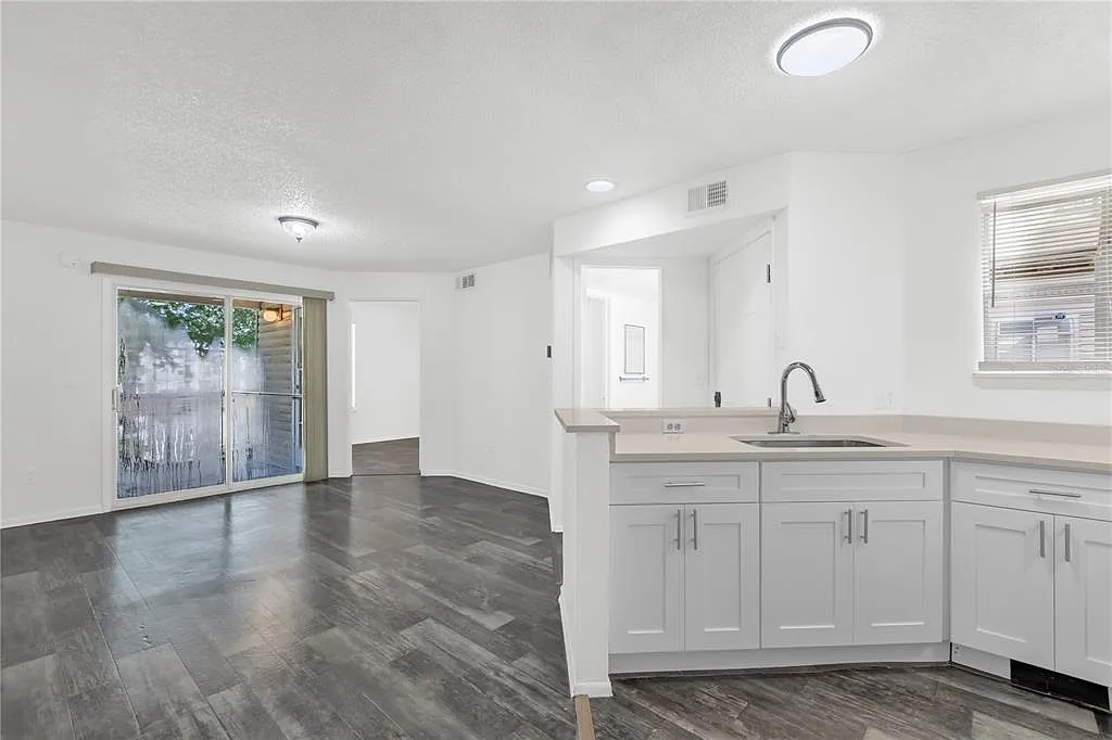 1 bed, 1.0 bath, 526 sqft, $1,250 — Photo 4