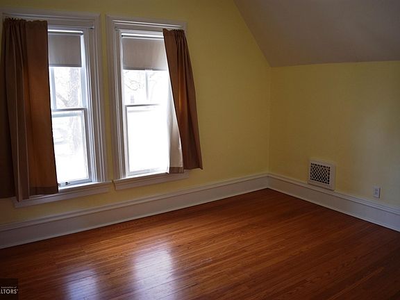 5th image of 418 S Harlan St