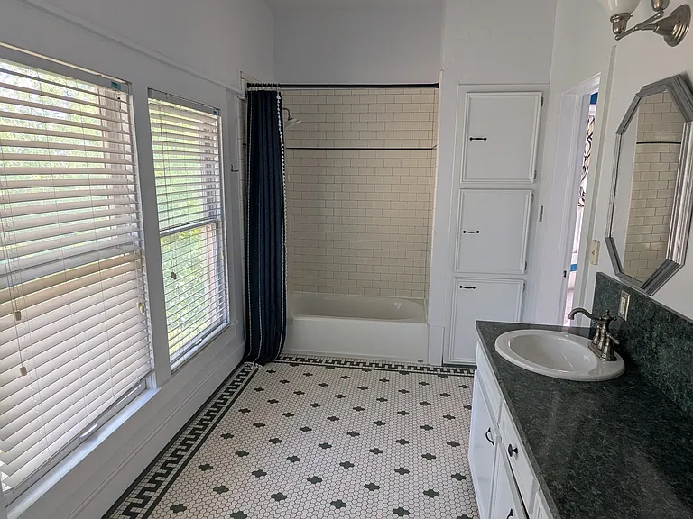 4526 Reiger Ave — Photo 21