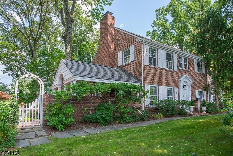 25 Hillcrest Rd, Mountain Lakes, NJ 07046 MLS 3853129 Zillow