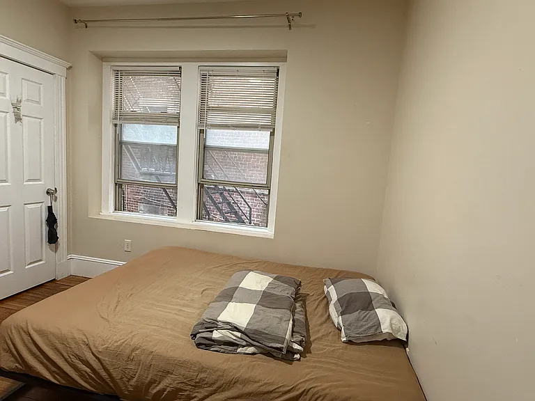 55 Park Dr #3 — Photo 2