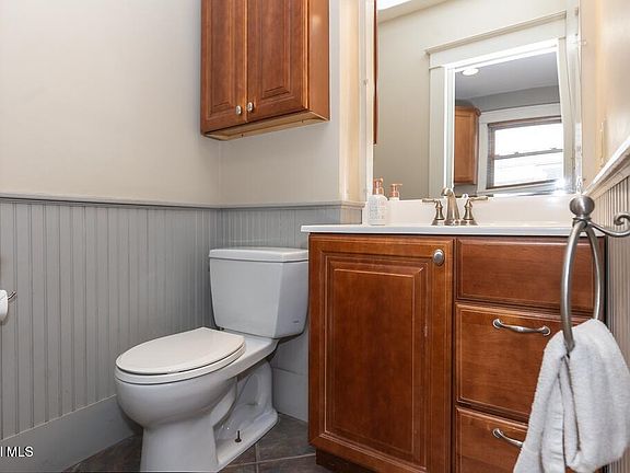 5th image of 12 Clermont Street