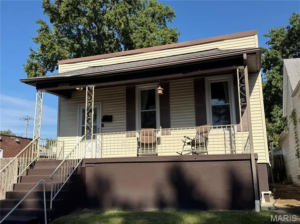 5108 Cologne Ave, Saint Louis, MO 63116