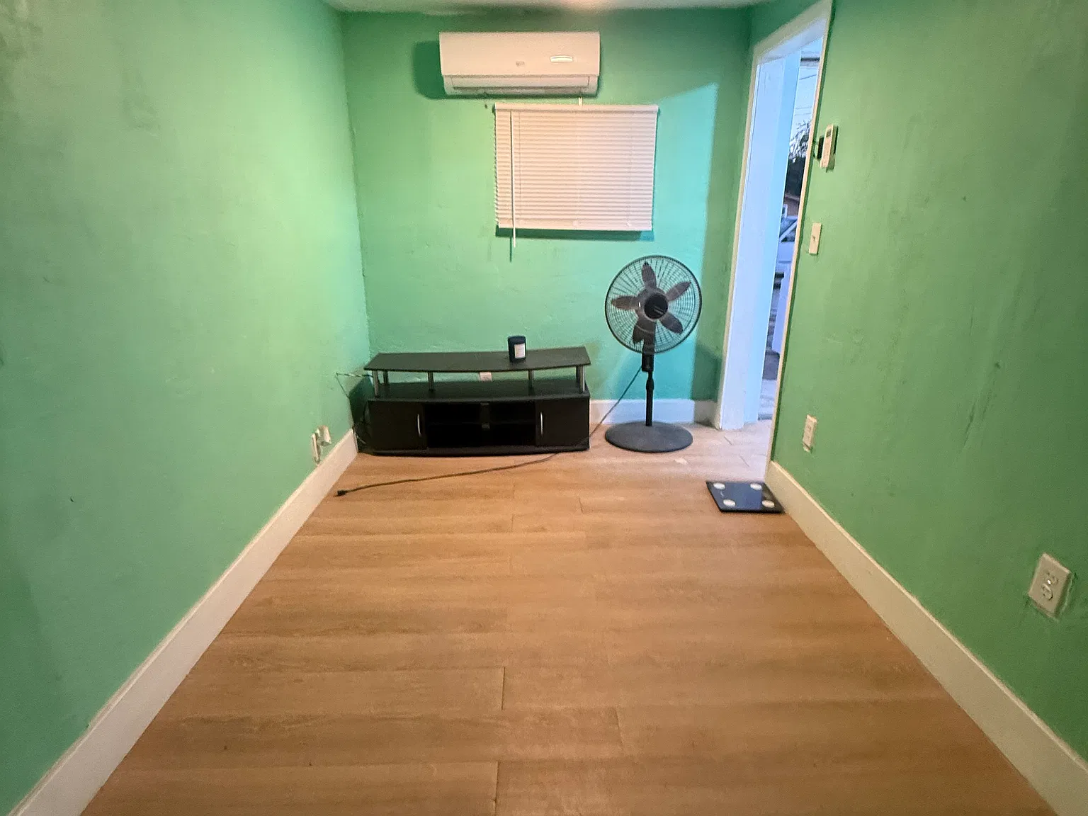 1 bed, 750 sqft, $950 — Photo 2