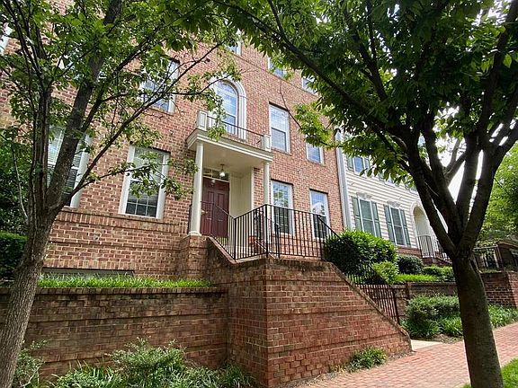 3rd image of 8836 Ashgrove House Ln APT 202