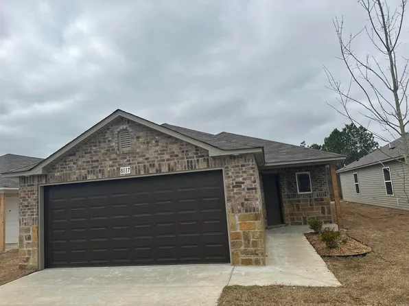 8117 Donna Dr, Maumelle, AR 72113