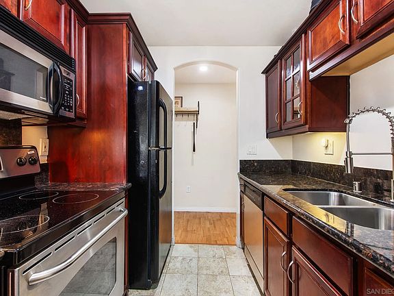 4th image of 4570 54th St Unit 227