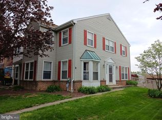 215 Elm St, Reading, PA 19606