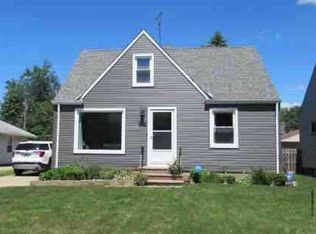 2231 Sunset Dr, Wickliffe, OH 44092