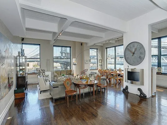 Sold by Sotheby's International Realty | media 1