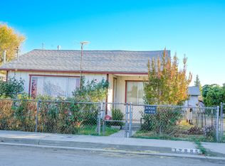 12885 Albert Ave, Orosi, CA 93647