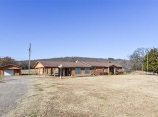 427 Garrison Creek Dr, Roland, OK 74954