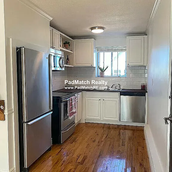 2 bed, 700 sqft, $2,750 — Photo 4
