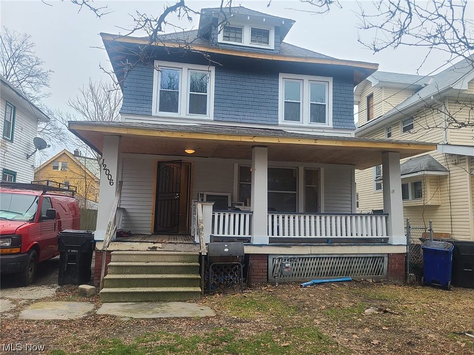 1st image of 12006 Castlewood Ave