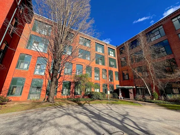 150 Rumford Ave APT 232, Mansfield, MA 02048
