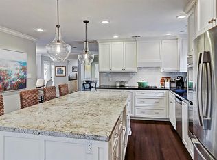 10226 Chevy Chase Dr, Houston, TX 77042