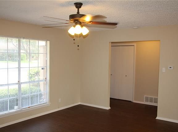5th image of 5913 Waits Ave