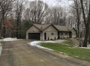 S1226 Torrey Pines Ct, Wisconsin Dells, WI 53965