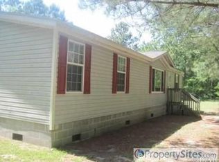 100 Jeff Forbes Dr, Powells Point, NC 27966