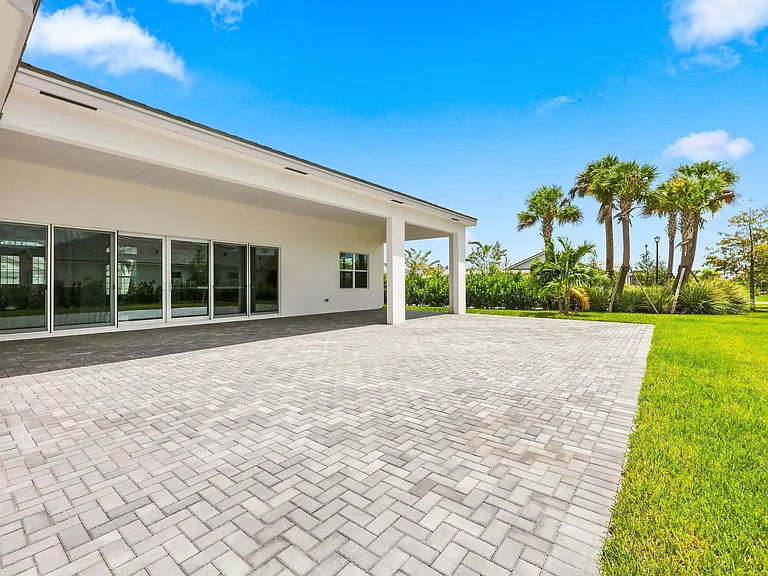 15093 Wildwood Cir — Photo 92