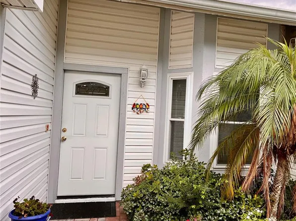 840 Franklin Cir, Palm Harbor, FL 34683