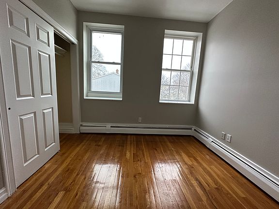 4th image of 672 Congress Ave #4C