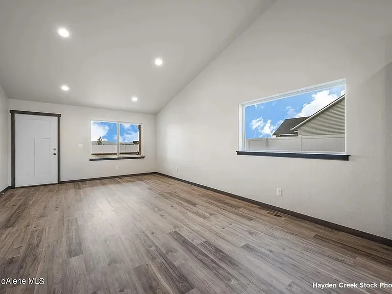 12714 N Lattner St — Photo 9