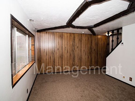 4th image of 200 Dalepark Dr
