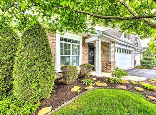 1001 Coronet Ln, Greensburg, PA 15601