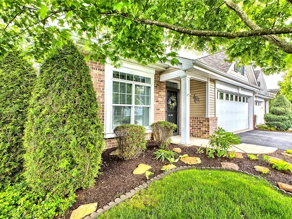 1001 Coronet Ln, Greensburg, PA 15601